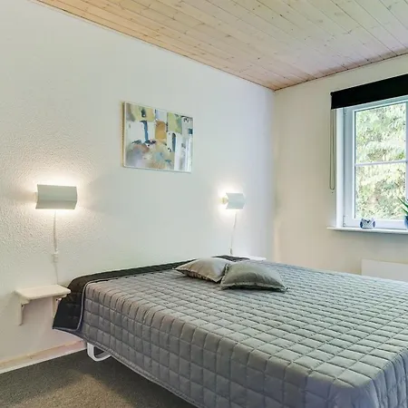 Babette - 75m To The Fjord By Interhome
